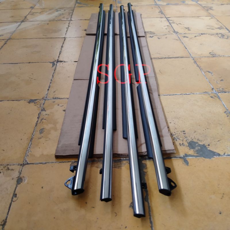 Karet kaca luar Pelipit plipit Innova reborn Chrome