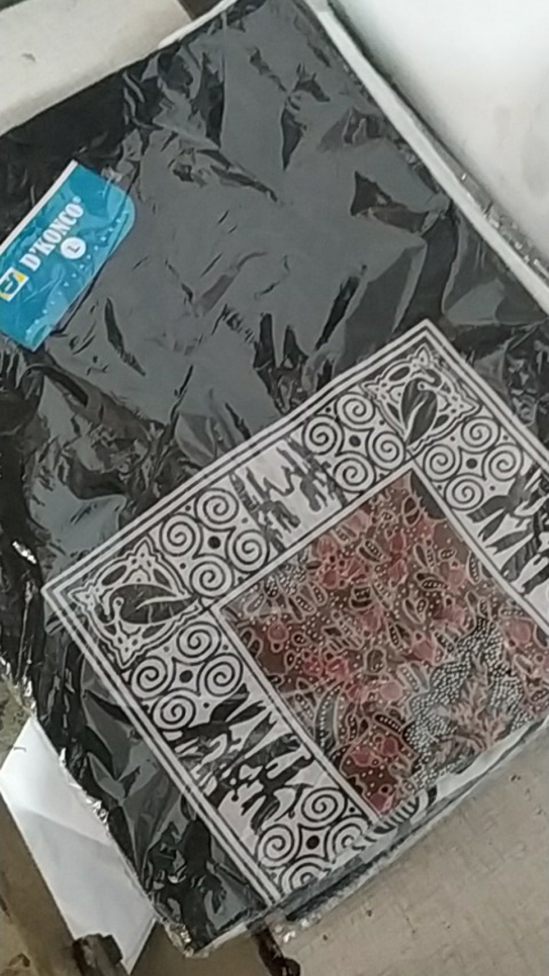 Kaos Pria/pakaian Pria/kaos Distro/kaos Murah/kaos Distro Premium/kaos Oblong Murah/ob Batik Kotak