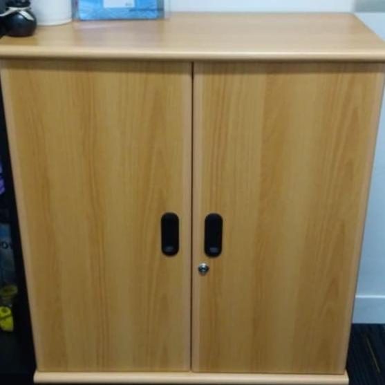 

Office & Stationery | Document Organizer | Lemari Arsip Kantor Kayu Pendek Rumah Filling Murah Uno Ust 1333A | Best Seller