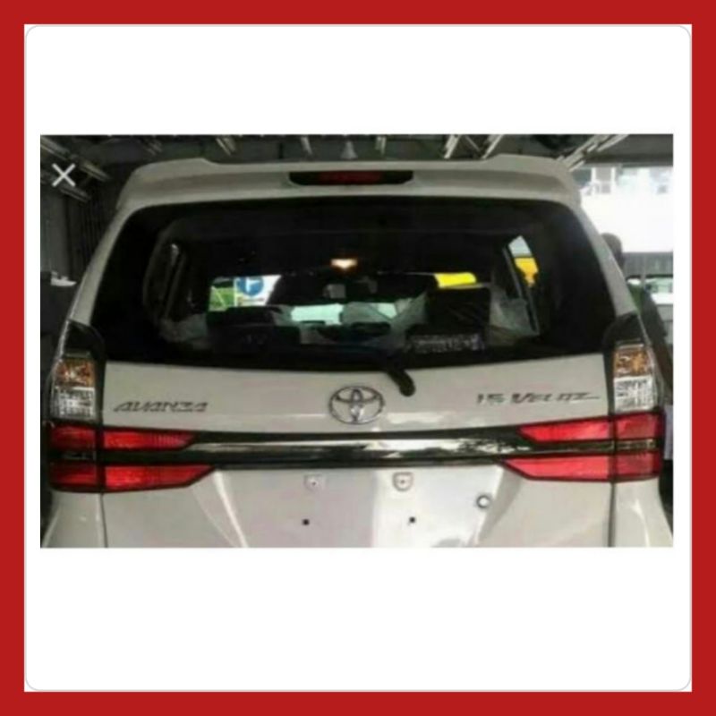 Stop Lamp Avanza / Xenia 2012 ON + Trunk Lid CROME + Reflektor Komplit