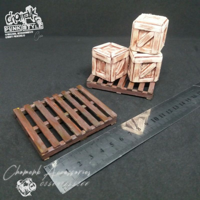 Diorama-miniatur Palet kayu mini skala 1:18 - 1:24