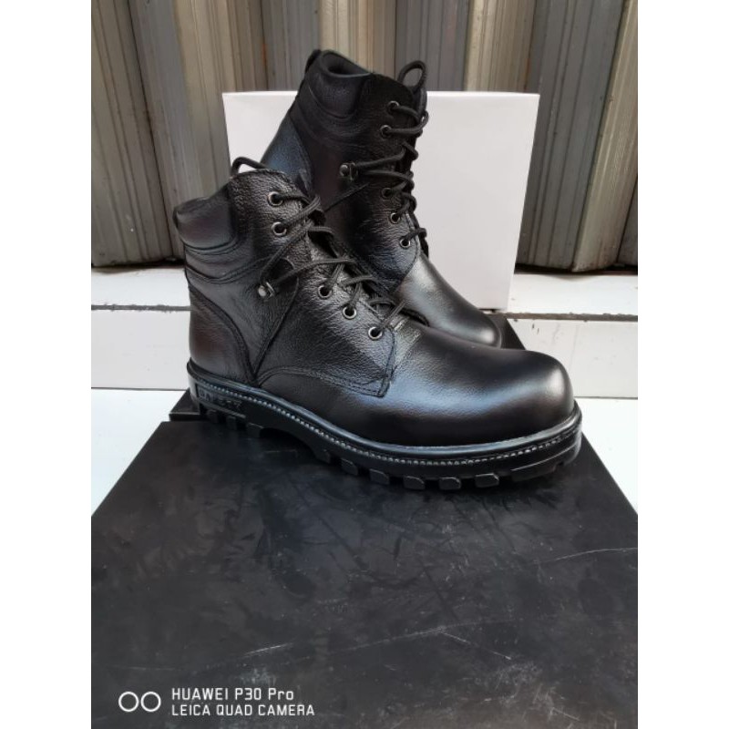 SEPATU SAFETY KULIT PRIA KING RAMSES 803