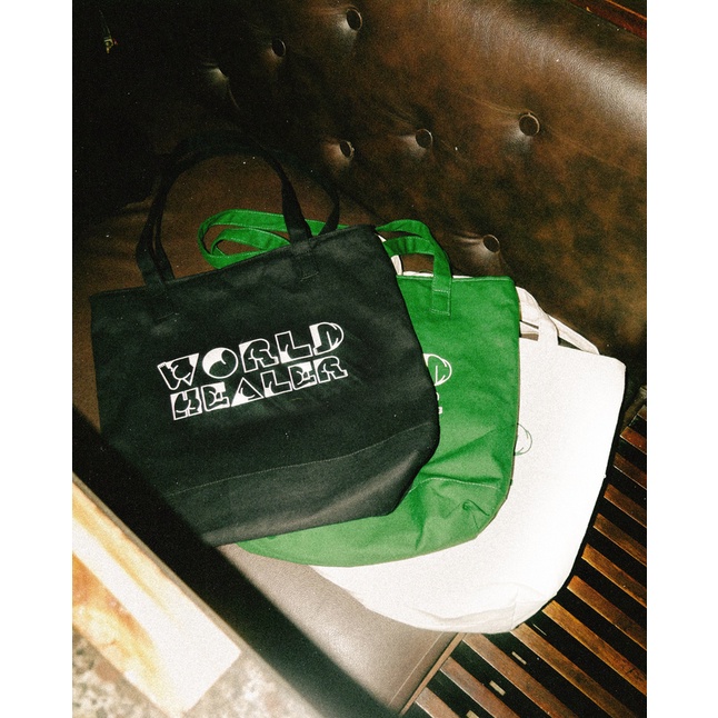 World Healer Totebag - Pranko