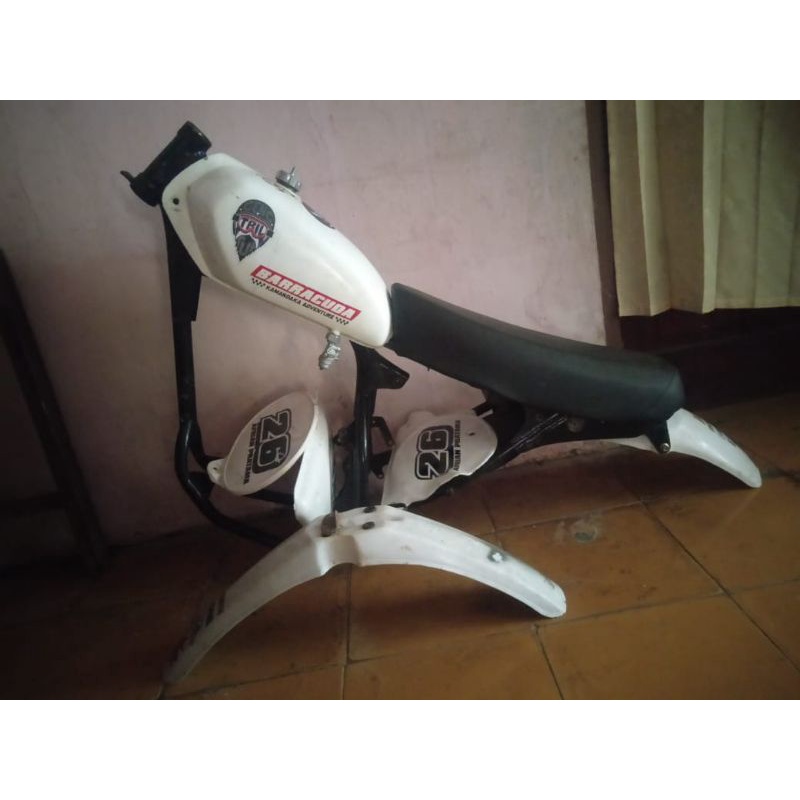 Rangka trail jadul custom