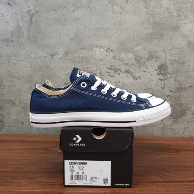 converse navy low