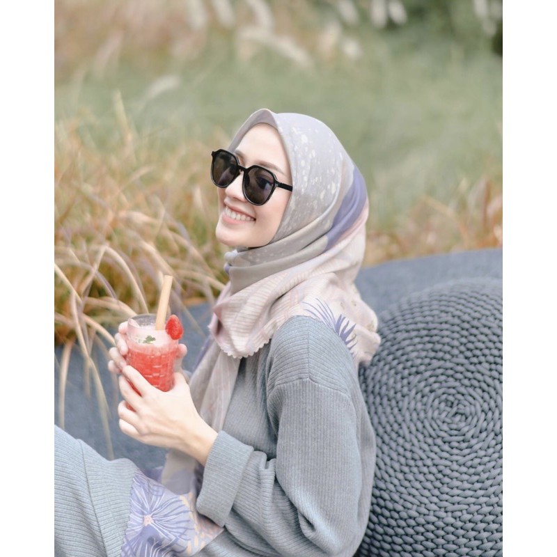 Rium Scarf in Kaolin by iskanti