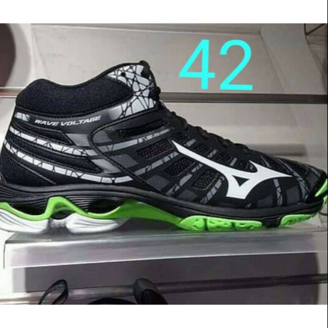 mizuno wave voltage mid