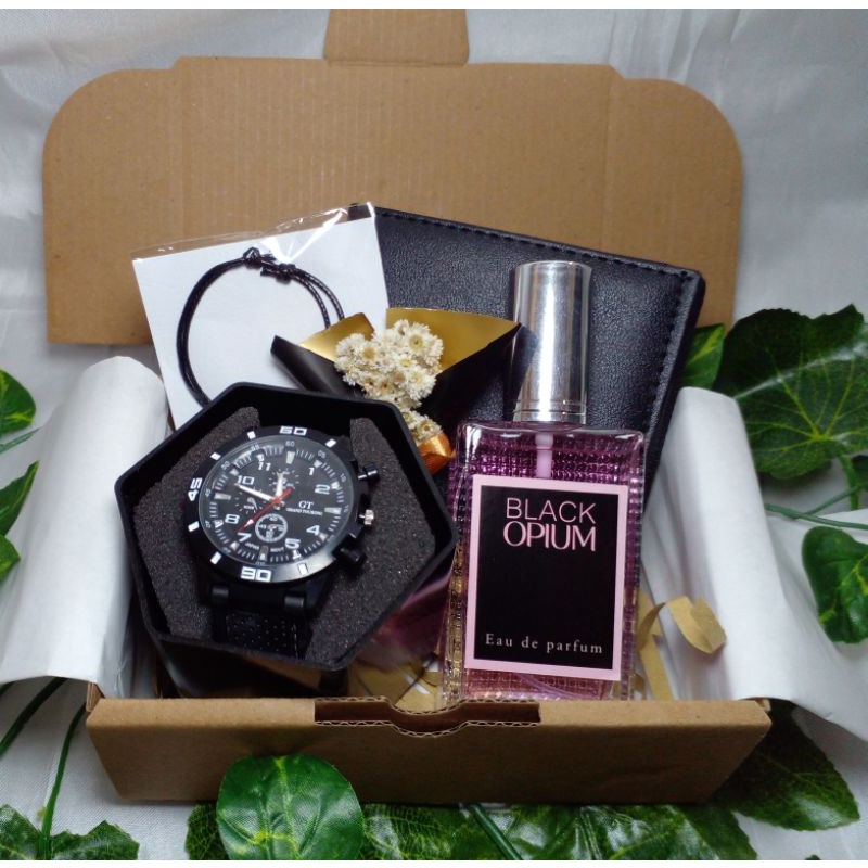 

Hampers Gift Box Cowok | Hadiah Cowok Ekonomis Premium di Hari Spesial