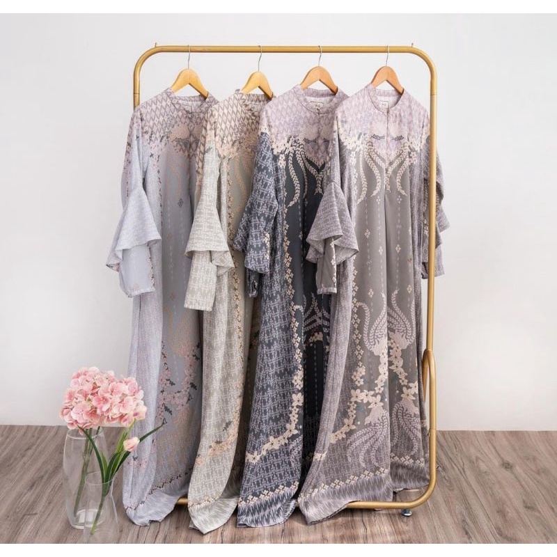 GAUDY DRESS - STONE GEULIS