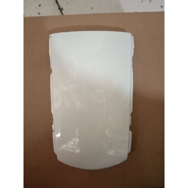 Cover tail/tutup bodi belakang Supra x 125 lama putih