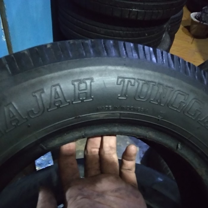 Ban Mobil second R12