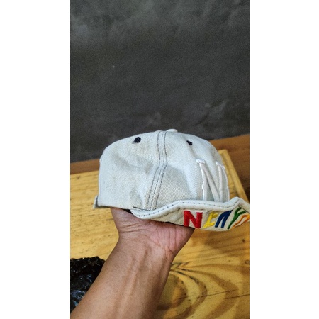 topi sepeda NY / short roof cap NY new york