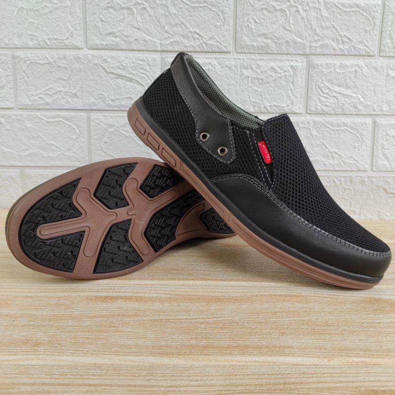 Sepatu Pria Kulit Slip On Kasual Formal Kerja Kantoran Sol Karet Sintetis Premium