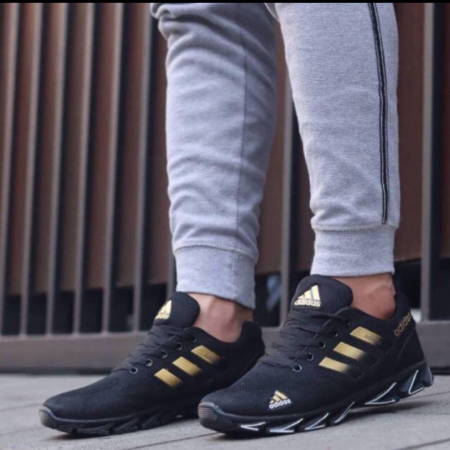 Sepatu adidas cowok