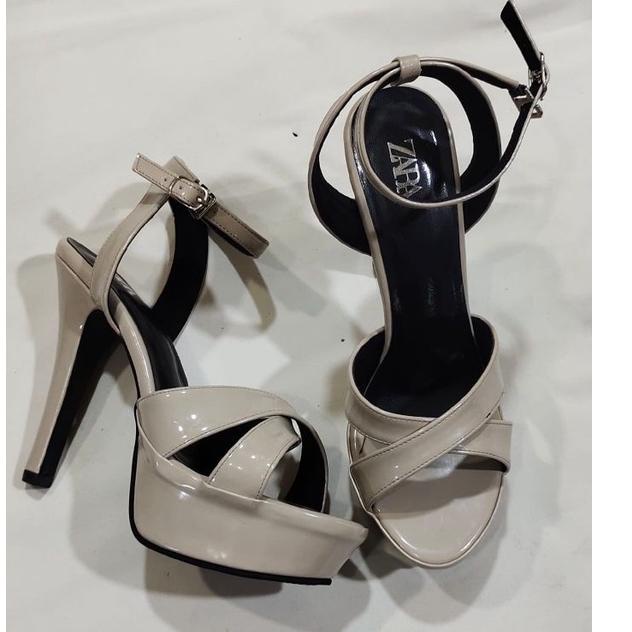 ㊦ high heels 13 cm ⇬