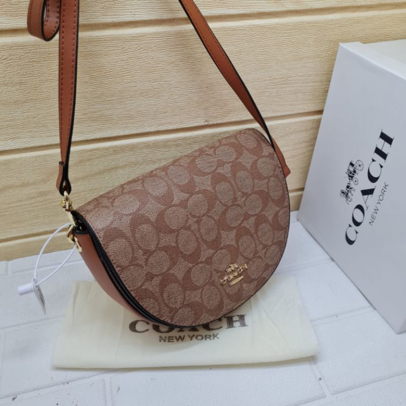 Coch half moon / Tas co@ch ellen crossbody signature import / tas coa ellen import uk 21x15x6