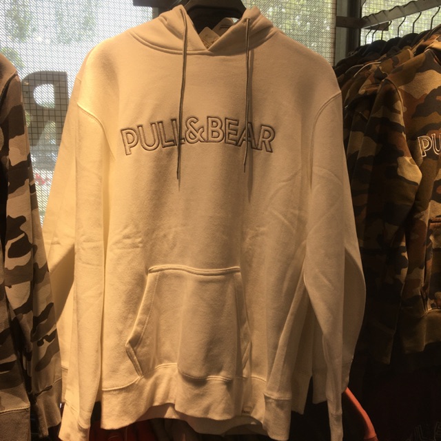 Hoodie pull and bear putih original