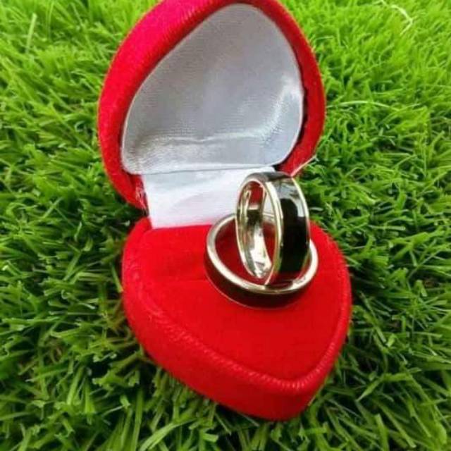 Cincin couple titanium pria wanita epoxi hitam list gold