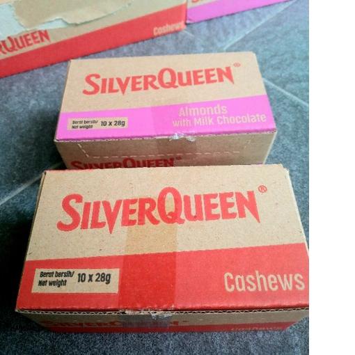

♦ COKLAT SILVERQUEEN 28GR ISI 10 PCS - COKELAT SILVER QUEEN 30 GRAM ALMOND CASHEW FRUIT YOGURT 28GR