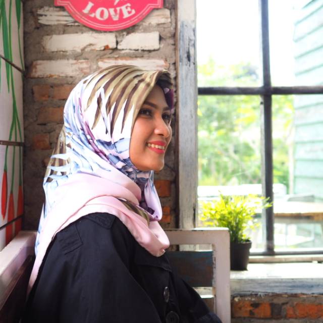 Hijab Turki Velvet Silk 110 cm Segiempat - Yaprak YZ17-290