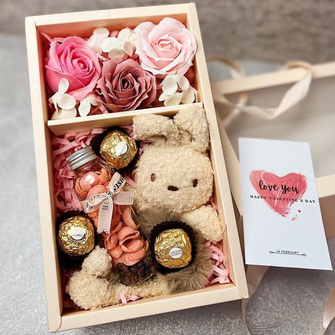 

hadiah coklat valentine hampers kado gift wisuda ultah