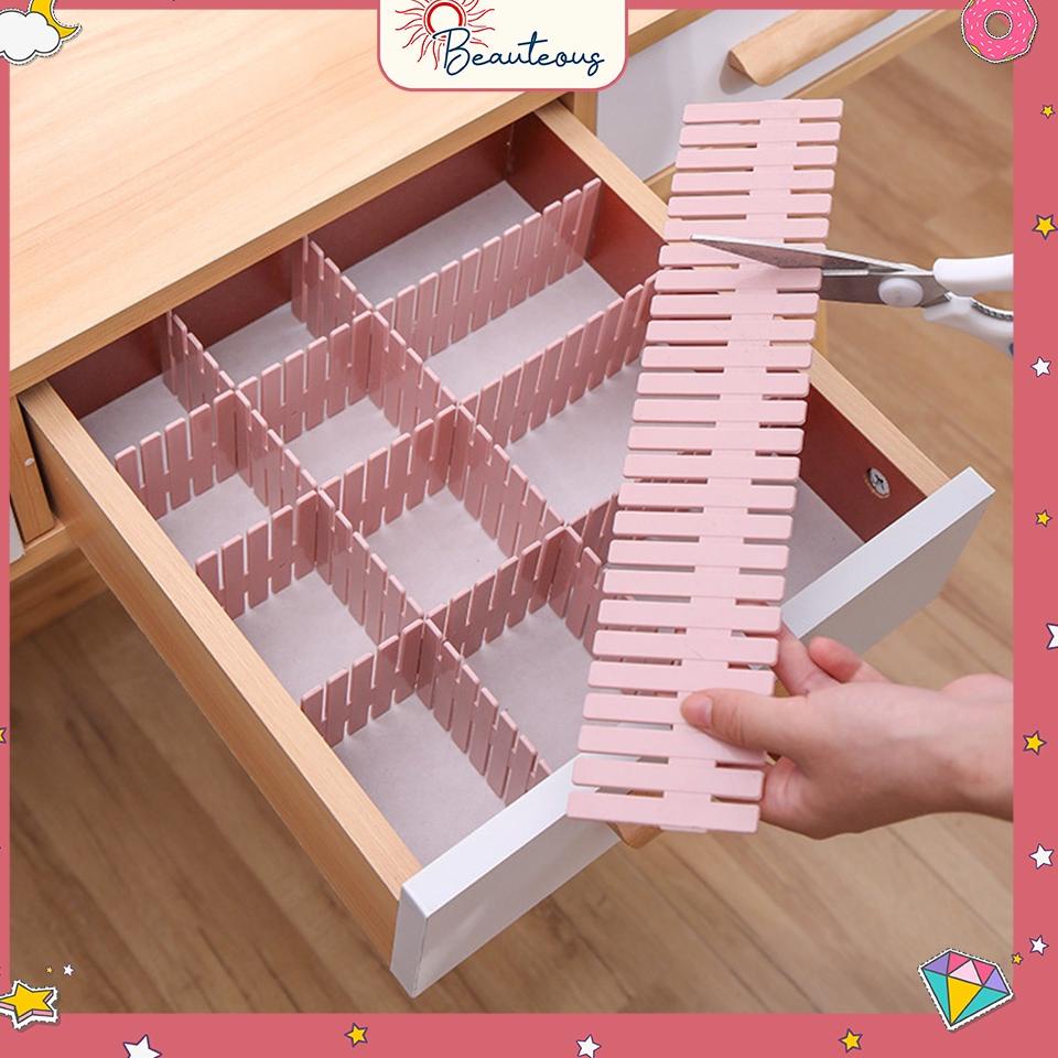

(K3S7) Sekat Laci Pembatas Alat Tulis Kosmetik Partisi Sekat Drawer Desktop Storage Organizer //Sudah@ready