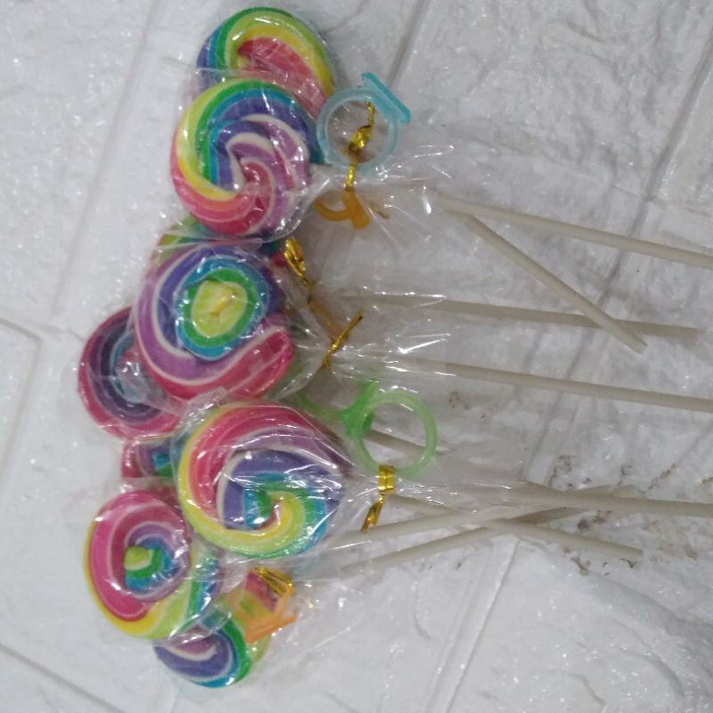 

permen lolipop + cincin