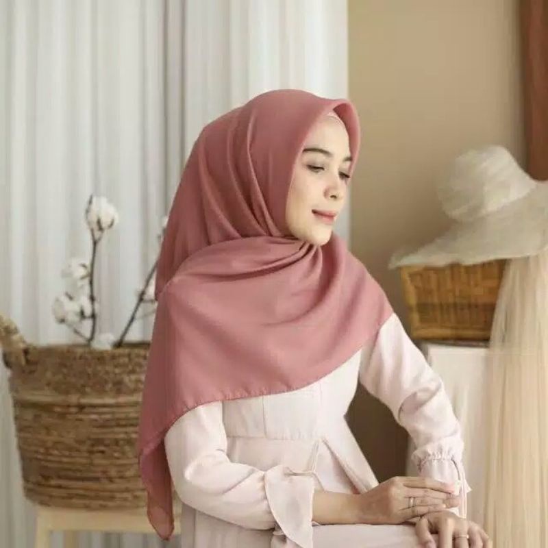 hijab segi 4 bella laser/hijab instan polycottoon lasercut/Khimar instan/jilbab instan/110x110cm-Dusty rose