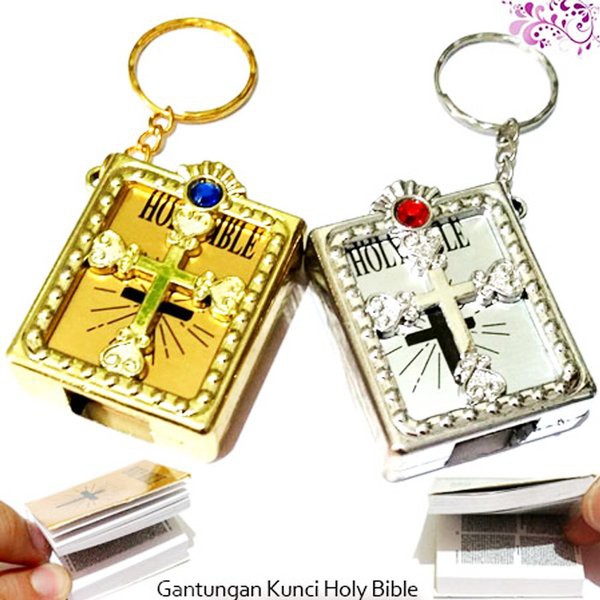 Gantungan Kunci Alkitab Mini Kecil Bahasa Inggris Holy Bible Souvenir Rohani Kristen Hadiah Kado Natal