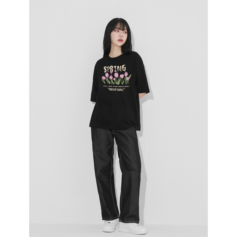 Graphic Tee Oversize Kaos Lengan Pendek Korean Style Baju Wanita Hitam Printed T-shirt