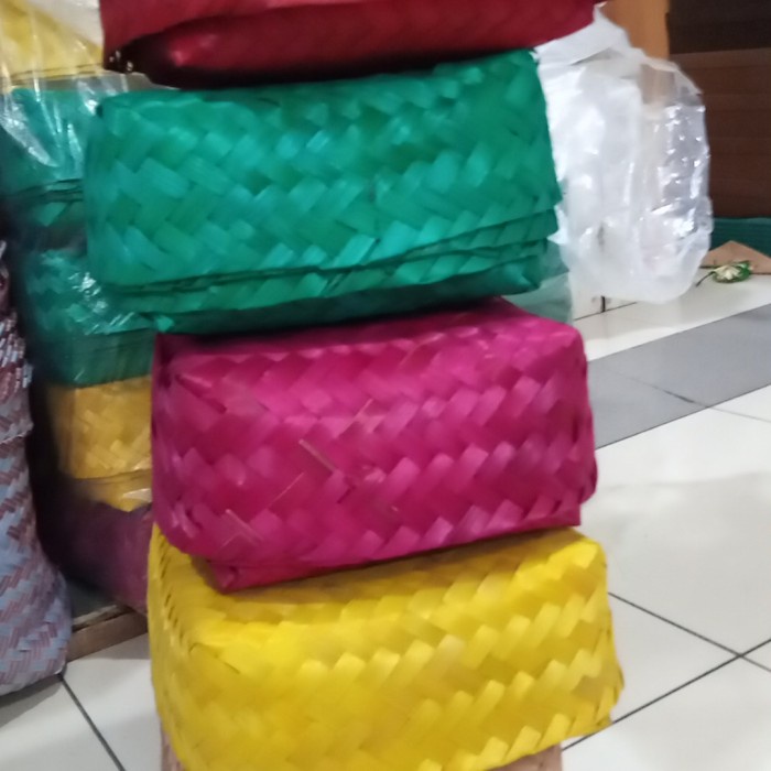 

[ Halodul ] besek bambu / sokase / hampers warna 18x18 sepasang