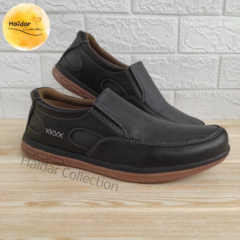 Sepatu Pria Slip On Kasual Sol Karet Kulit Sintetis Premium Kantoran Kerja Casual Cowok Original