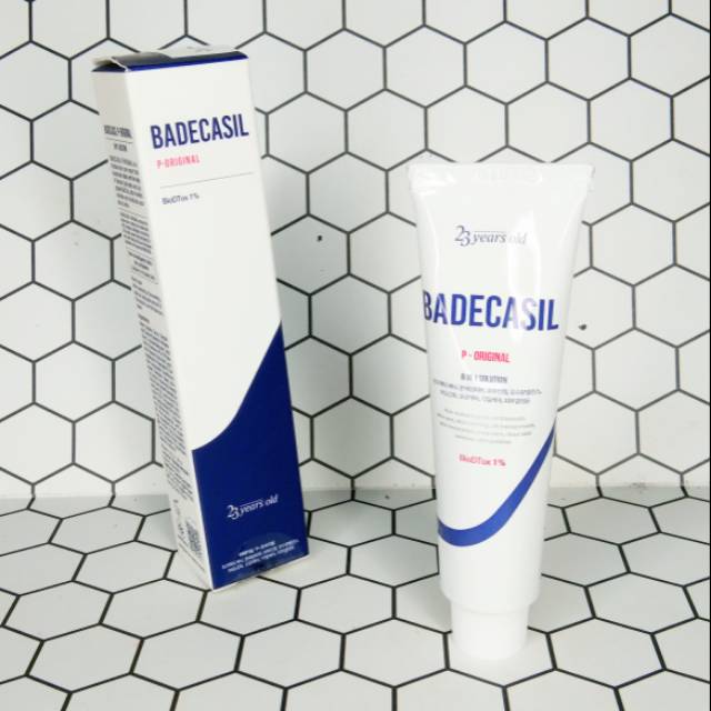 23 Years Old Badecasil P-Original