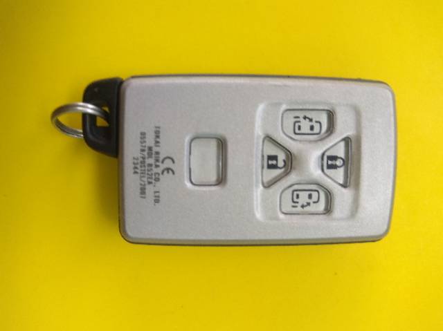 Kunci remot smart key toyota new Nav1 ORIGINAL