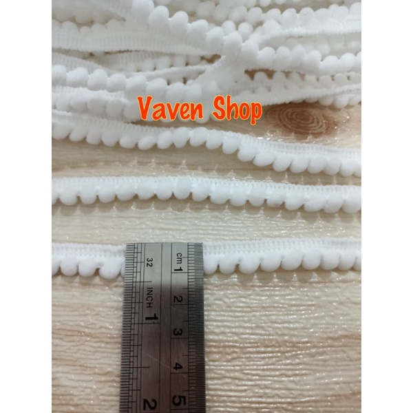 Renda Baso/Pompom Kecil 14 yard