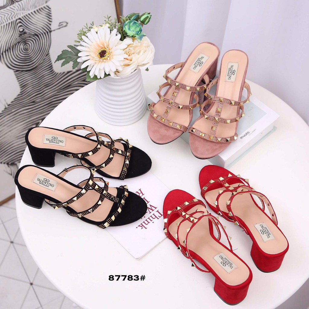 Sepatu VALENTINO  GARAVANI Crystal Rockstud Heels 87783 