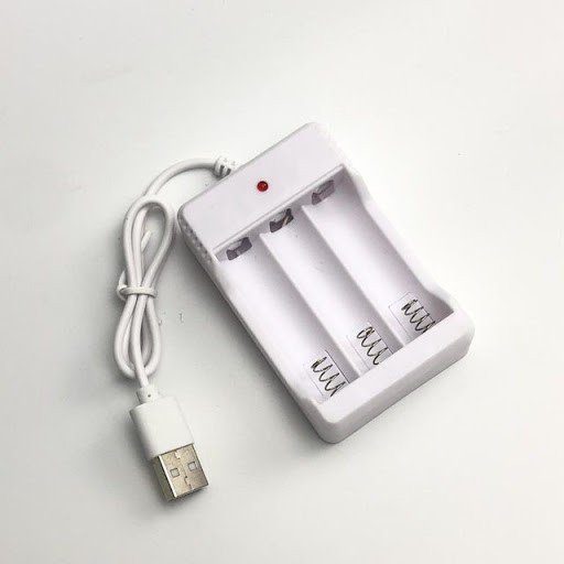 Desktop Charger Baterai Isi Ulang 3 Slot A2 A3 AA AAA Ces Batre Kabel USB