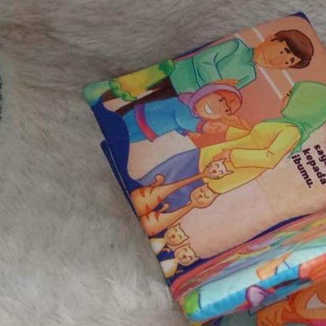 Soft book buku bantal kain HIJAIYAH abjad huruf angka mainan bayi