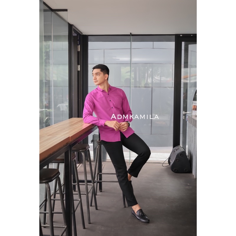 Kemeja pria polos slimfit kasual basic HeM lengan panjang ungu