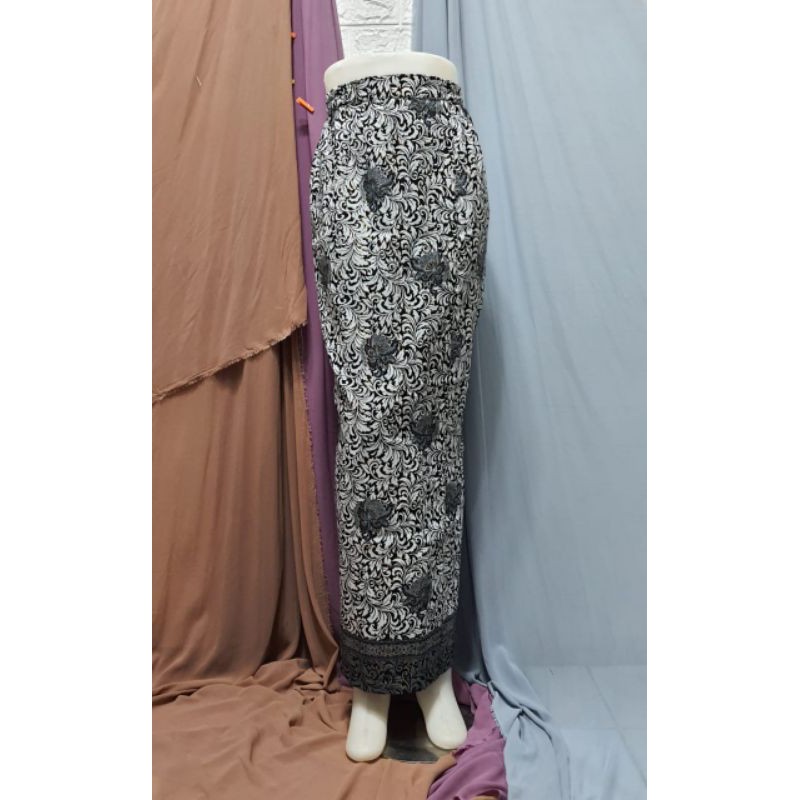 ROK SPAN BATIK//ROK BATIK SPAN//ROK SPAN DALAMAN FURINGBELAH TENGAH RESLETING BELAKANG