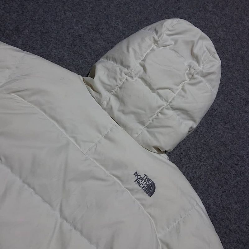 how to wash a white north face jacket