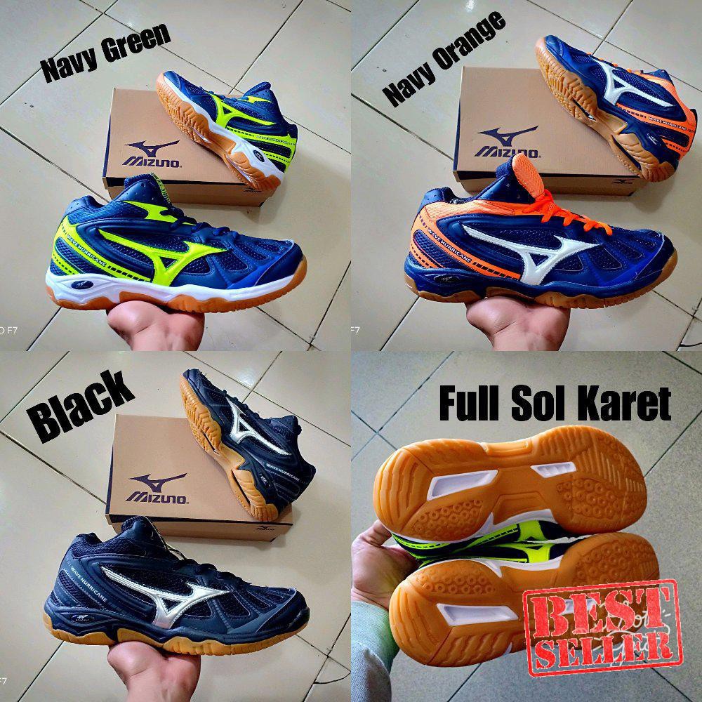 harga sepatu mizuno wave hurricane