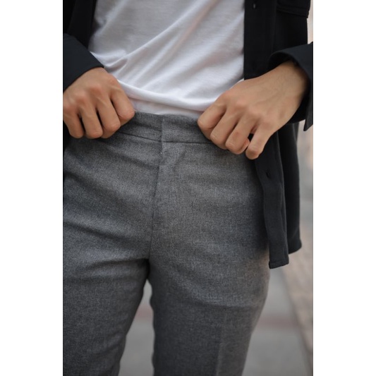 Mubeng - Celana Ankle Slimfit Light Grey