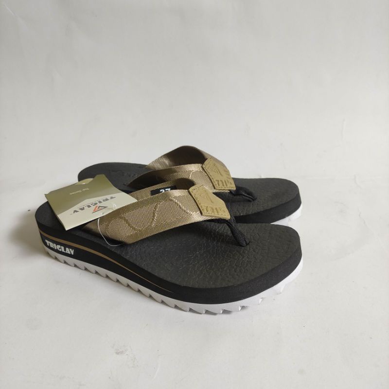 Sandal wanita Triglav original Bilqis hitam