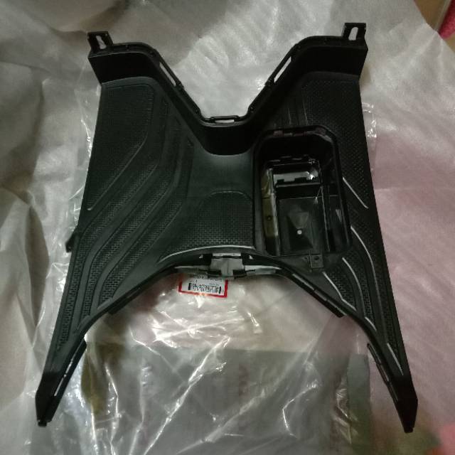 Bordes pijakan kaki atau dek atas vario 125 158 new 2018 2019