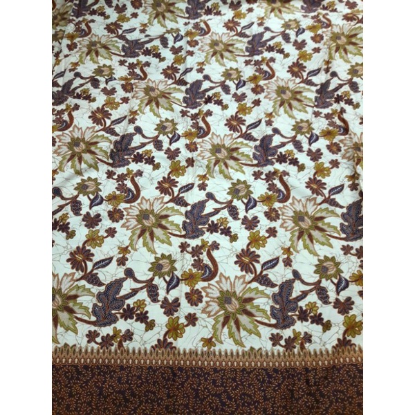 Batik Katun Primisima motif batik tulis dasar krem