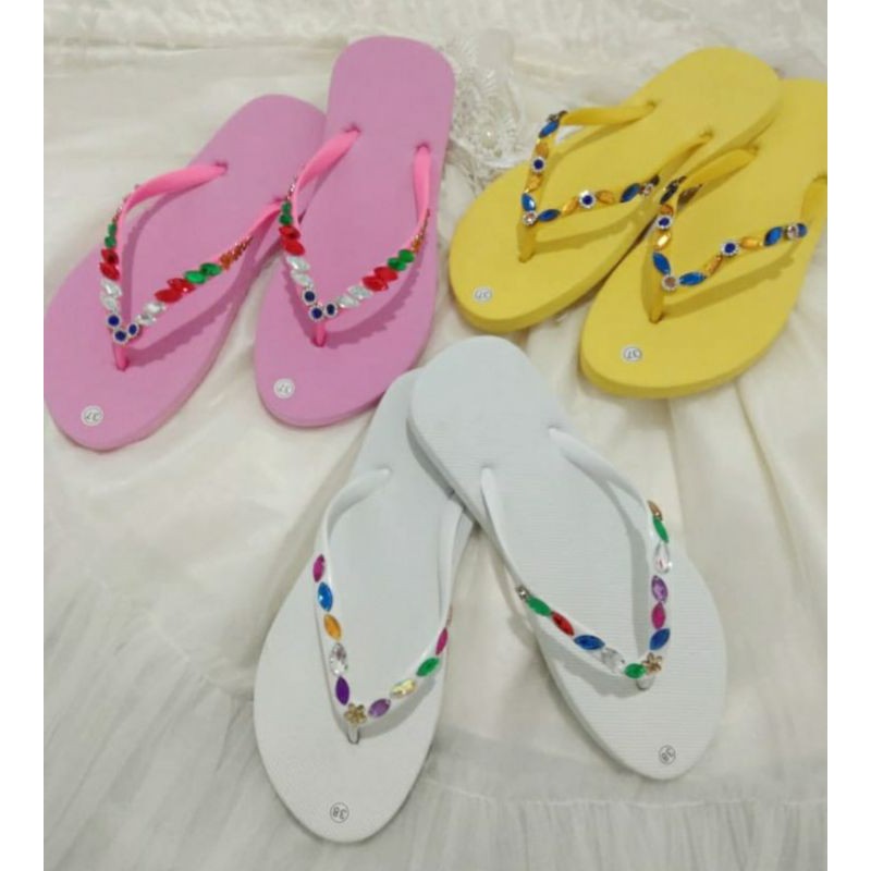 Sendal Swarovski Manik / Sandal Jepit Manik swarovski warna blink bling