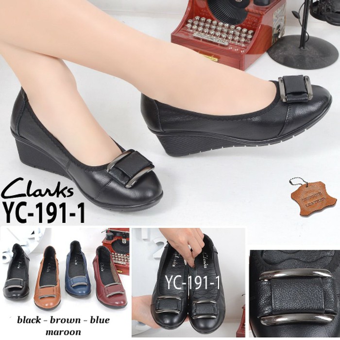 Sepatu wedges kulit kerja wanita Clarks 191-1