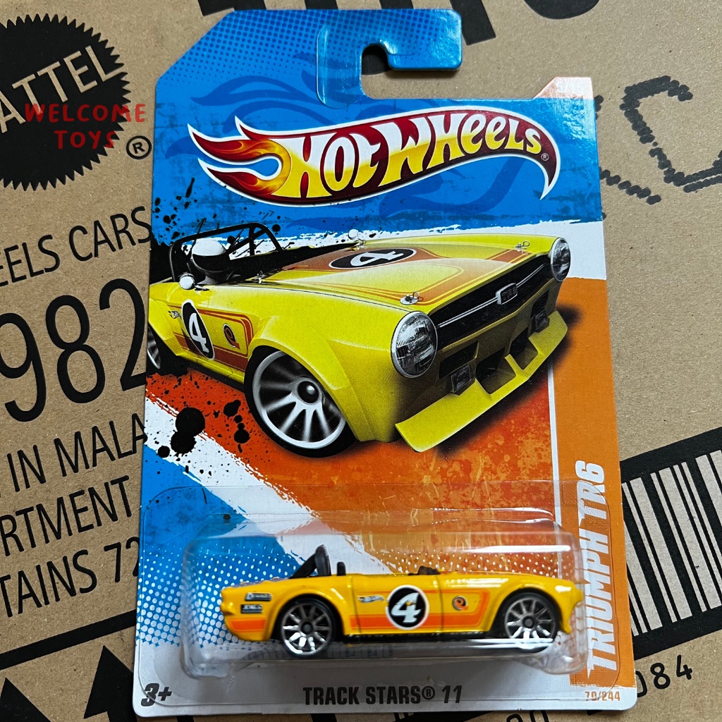 Hot Wheels Triumph TR6 Track Stars 11 Kuning Hotwheels Original Mainan Koleksi Mobil