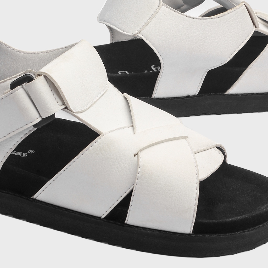 Caster White | Sendal Casual Putih Original Kasual Chunky Pria Cowok Sandal | FORIND x Giant Flames